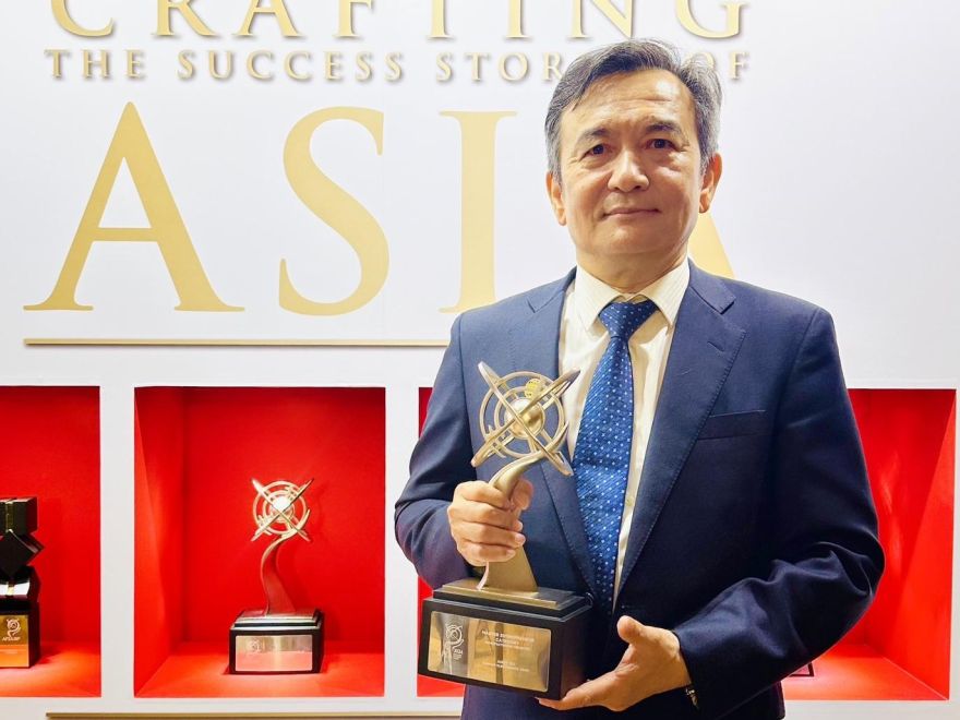 Andy Su, Chairman of Darfon Group, won the APEA Outstanding Corporate Leadership Award